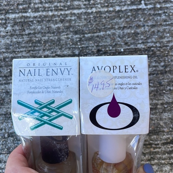 OPI Nail Envy Nail Strengthener and Avoplex Replenishing Oil NWT - Picture 2 of 3